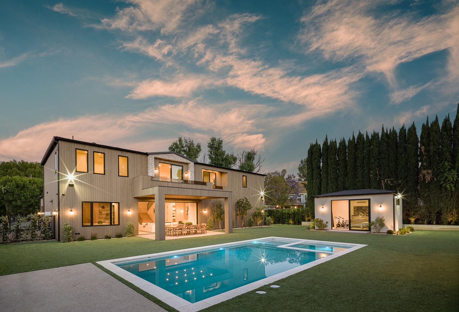 contact Discount Landscape artificial turf Woodland Hills