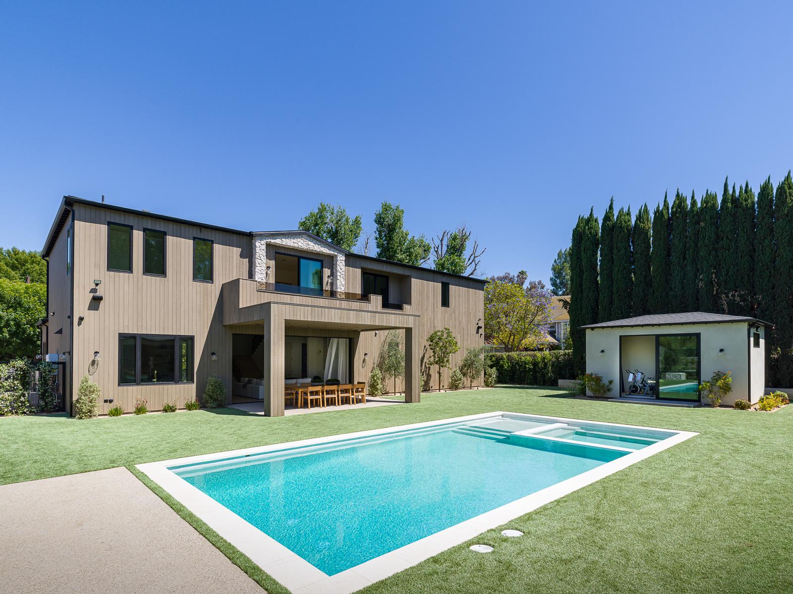 synthetic grass turf Encino backyard with pool