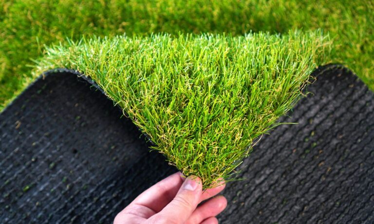 Artificial Grass for Front Yards: Curb Appeal without the Water Bill
